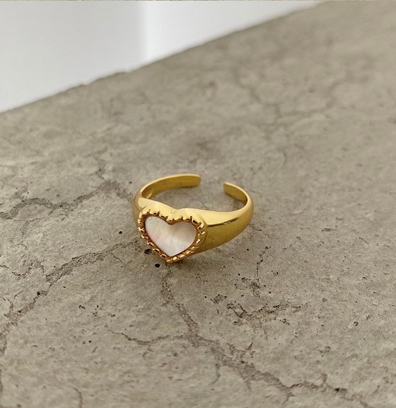Mother of pearl heart ring deals