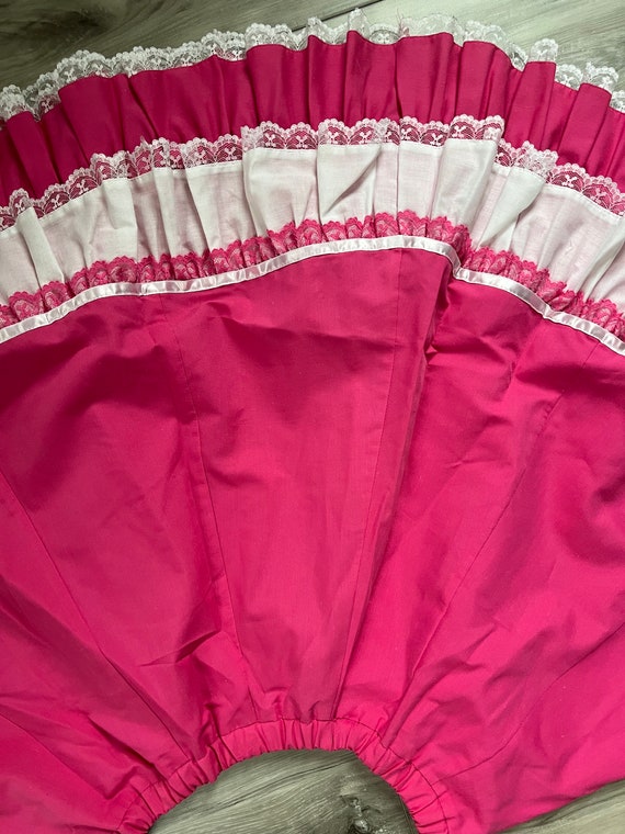 Vintage Pink Ruffles Cotton and Lace Circle Squar… - image 8