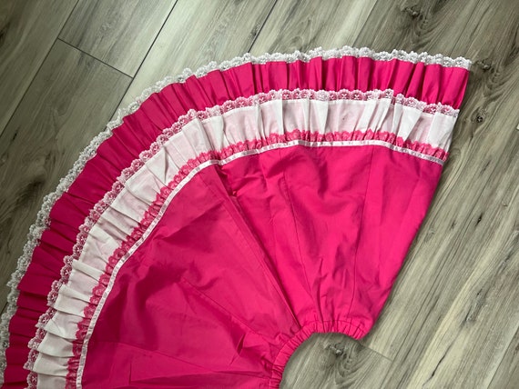Vintage Pink Ruffles Cotton and Lace Circle Squar… - image 6