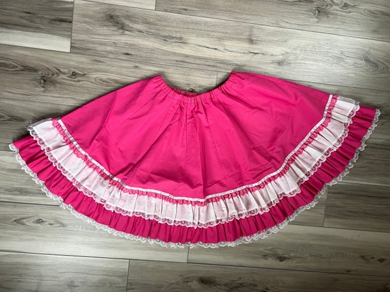 Vintage Pink Ruffles Cotton and Lace Circle Squar… - image 2