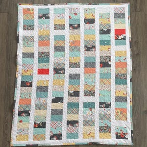 Handmade Floral and Honey Bee Crib Quilt, baby blanket, baby shower gift, embroidered quilt, unique baby gift, personalized