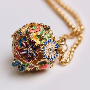 KJL Kenneth Jay Lane secret garden flower ball pendent necklace