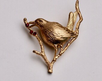 Joan Rivers Bird On Holly Branch Gold Tone Pin Brooch Red Rhinestone Berries