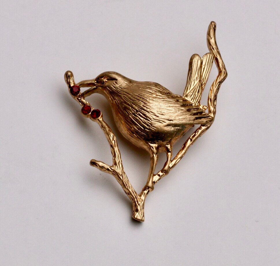 Joan Rivers Bird on Holly Branch Gold Tone Pin Brooch Red Rhinestone ...