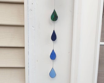 Stained glass raindrop suncatcher, rain chain, Raindrop window decoration, customizable raindrop Suncatcher, glass art, glass raindrops