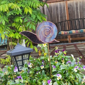 Snail plant stake, snail pot decoration, flower bed art, glass patio snail, glass art