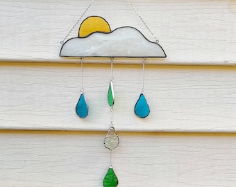 Stained glass cloud and raindrop suncatcher, cloud sun rain window decoration, customizable raindrop Suncatcher, glass art, glass raindrops