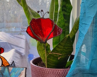 Red Poppy plant stake, flower pot decoration, flower bed art, glass patio poppy, glass art
