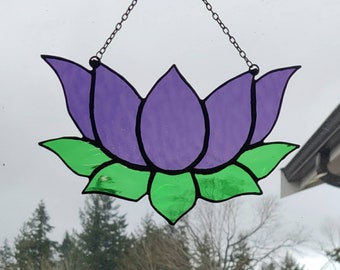 Lotus flower Suncatcher, flower Suncatcher, serenity garden decor, beautiful gift, gift for mom