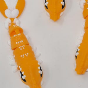 Articulated Shrimp Fidget  – 3D Printed Sensory Toy for Stress Relief, Cute Flexible Shrimp Gift for Kids & Adults