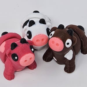 Articulated Cow Fidget  – 3D Printed Sensory Toy for Stress Relief, Cute Flexible Cow Gift for Kids & Adults