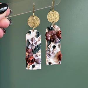 Herbst Blumenstrauß Ohrringe | handgefertigte Ton Ohrringe | baumeln Ohrringe | Herbst Schmuck | minimalistische Ohrringe | Florale Ohrringe aus Ton