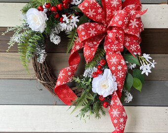 Christmas wreath, Christmas snowflake wreath, red/white Christmas wreath, winter wreath, Christmas pine wreath, Christmas rustic wreath