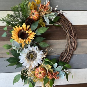 Fall sunflower wreath, rustic fall wreath, autumn wreath, fall farmhouse wreath, sunflower wreath, fall wreath, fall front door decor, fall