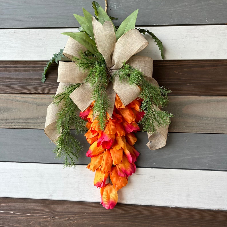 Tulip carrot door hanger, carrot wreath, tulip carrot swag, tulip carrot door hanger, Easter tulip swag, spring decor, Easter decor, tulip image 7