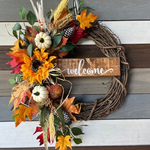 Fall wreath, sunflower wreath, rustic fall wreath, autumn wreath, welcome fall wreath, sunflower fall wreath, woodsy fall wreath, farmhouse