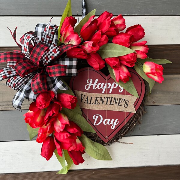Valentine’s Day wreath, rustic Valentine’s Day wreath, red tulip wreath, valentines heart wreath, Valentine’s Day wreath farmhouse, red