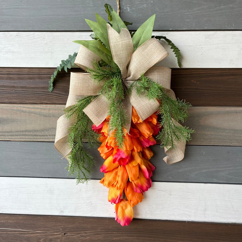 Tulip carrot door hanger, carrot wreath, tulip carrot swag, tulip carrot door hanger, Easter tulip swag, spring decor, Easter decor, tulip image 3