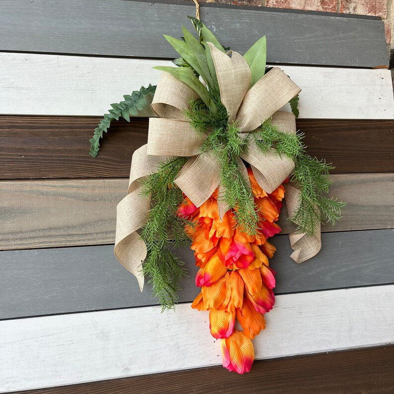 Tulip carrot door hanger, carrot wreath, tulip carrot swag, tulip carrot door hanger, Easter tulip swag, spring decor, Easter decor, tulip image 6