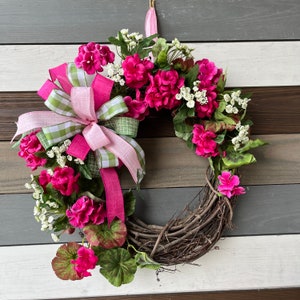 Geranium wreath, spring wreath, summer wreath, Easter wreath, pink geranium wreath, front door wreath, geraniums pink