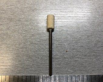 Mounted felt cylinder shape 3/32" Shank Small (Pkg of 3)