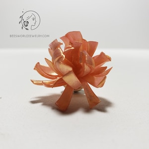 Chrysanthemum Brooch / Lapel Pin (Small)