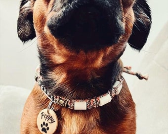 Dog ID tag in varnished wood | paw print