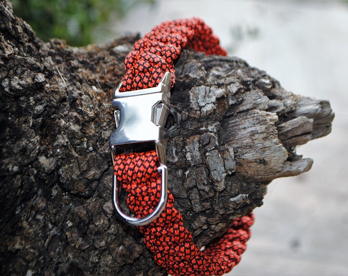 Neon Orange Paracord Dog Collar and Leash | Leash by Wouf