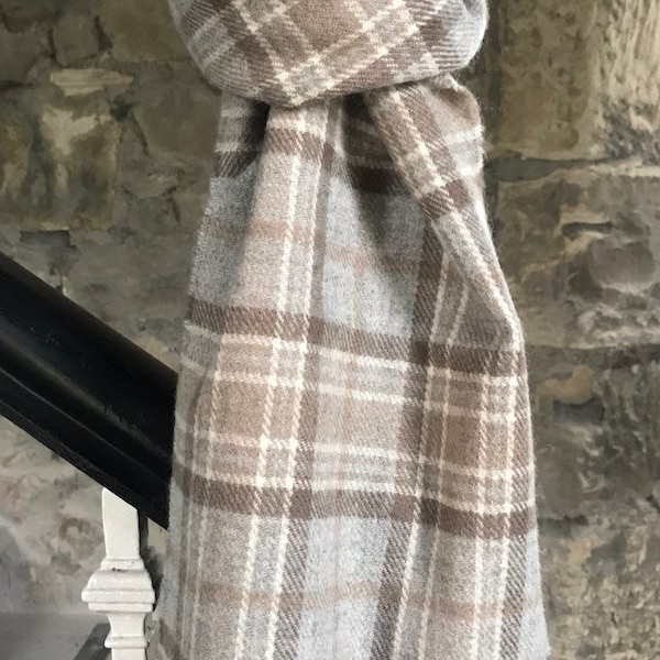 Wool Scarf LambswoolScarf ,Tartan Check, Super Soft, Made in Scotland, Unisex, Stylish, Fashionable, Warm Autumn Scarf, 100% Lambswool