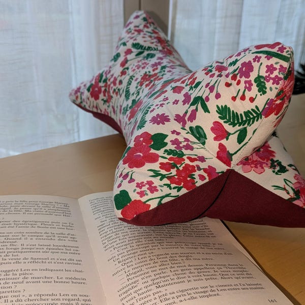 Reading pillow