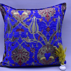 traditional tulip design 20 inch x 20 inch cobalt blue color throw pillow cover boho pillow cover home decor pillow turkish pillow KLMX-L3