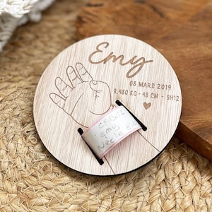 Geburtsarmbandhalter aus Holz - Umstandsarmband-Souvenirkarte - Armbandhalter mit personalisierter Gravur - Geschenkidee für Neugeborene