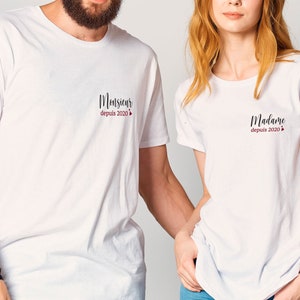 Duo de t-shirt mariés Texte t-shirt personnalisé Tee shirt couple Idée cadeau couple Cadeau couple assorti Saint Valentin original image 1