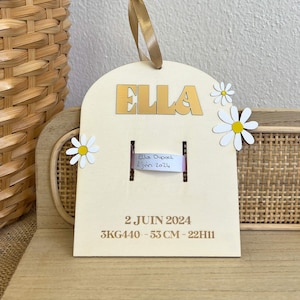 Decoração de pulseira de nascimento em madeira - Cartão de lembrança Margarida - Porta-pulseira gravado personalizado - Ideia de presente para recém-nascido