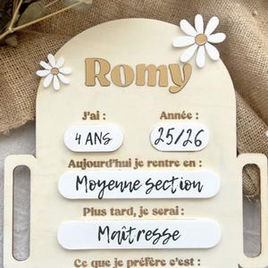 Personalized back to school sign / flowers / daisies / back to school / back to school / personalized back to school gift