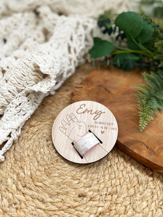 Support Bracelet De Naissance En Bois - Carte Souvenir Bracelet De