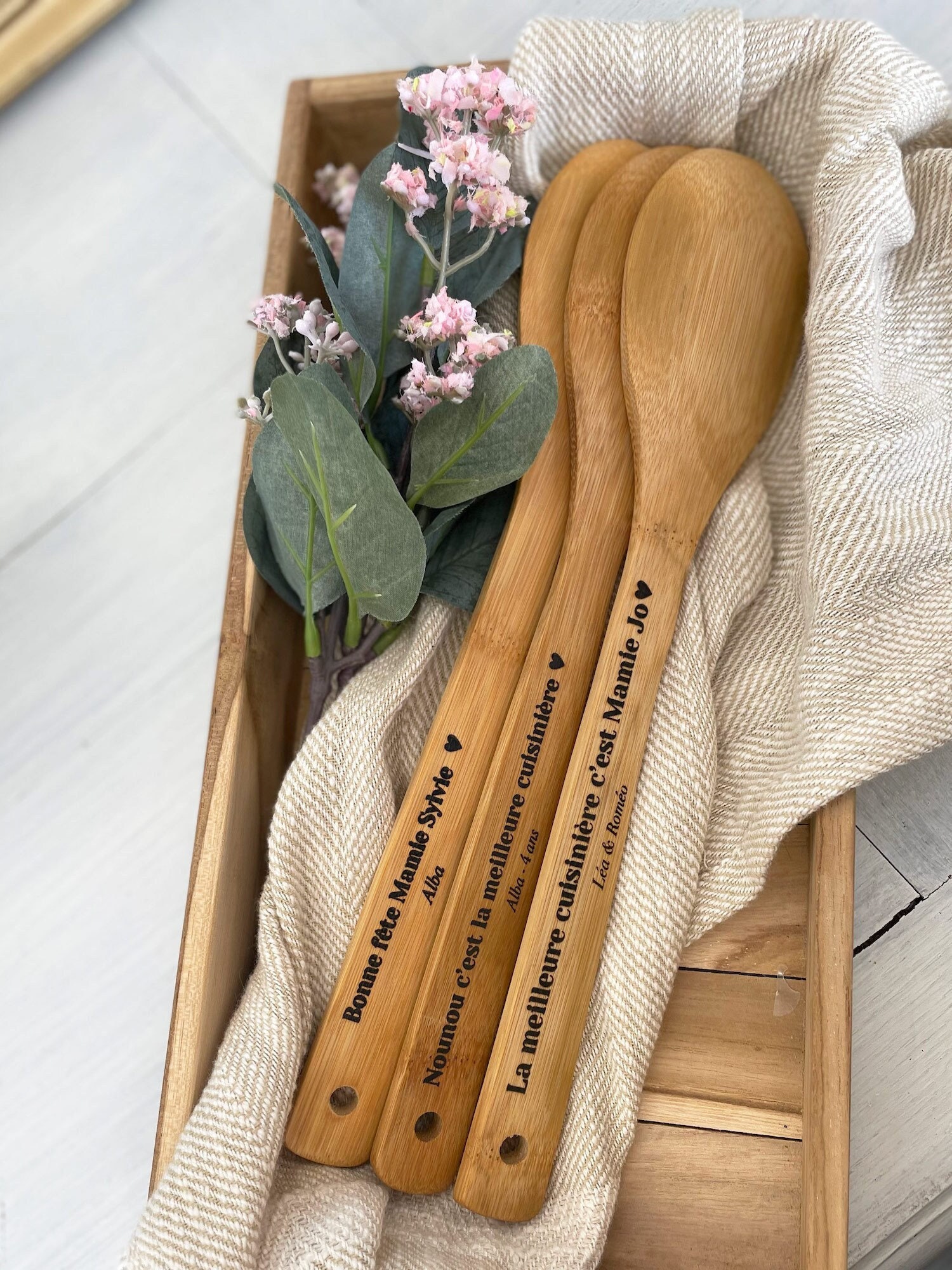 Cuillère en Bois Personnalisée - Idée Cadeau Ustensile de Cuisine Personnalisée