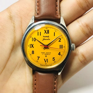 Vinatge hmt Janata mechanical manual winding yellow dial roman numerals 17jewels mens wrist watch