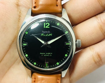 HMT Pilot Rare Vintage wrist watch mechanical watch for men 17J analog winding pre-owned