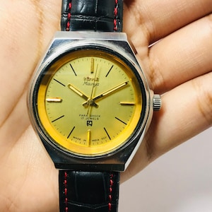 HMT MAURYA Rare Vintage wrist watch mechanical watch for men 17J analog winding pre-owned