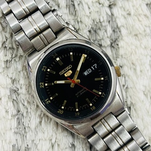 Vintage Seiko 5 Automatic Caliber No.7S26 Black Dial Railway Time Day/Date Men's Wrist Watch~ Japan Made~ Gift for him
