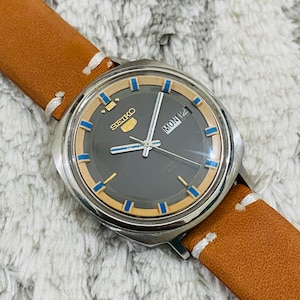 Vintage Seiko 5 Automatic Grey Dial 25Jewel Movement No 6119-6040 Date/Day Men&#39;s Wrist Watch