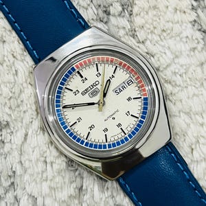 Vintage Rare Seiko 5 Automatic White Dial Caliber No 6309 Day/Date Men&#39;s Wrist Watch~ Japan Made~ Gift for him
