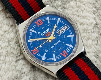 Vintage Seiko 5 Automatik Blaues Zifferblatt Tag/Datum Herren Armbanduhr ~ Japan Made ~ Geschenk für Ihn