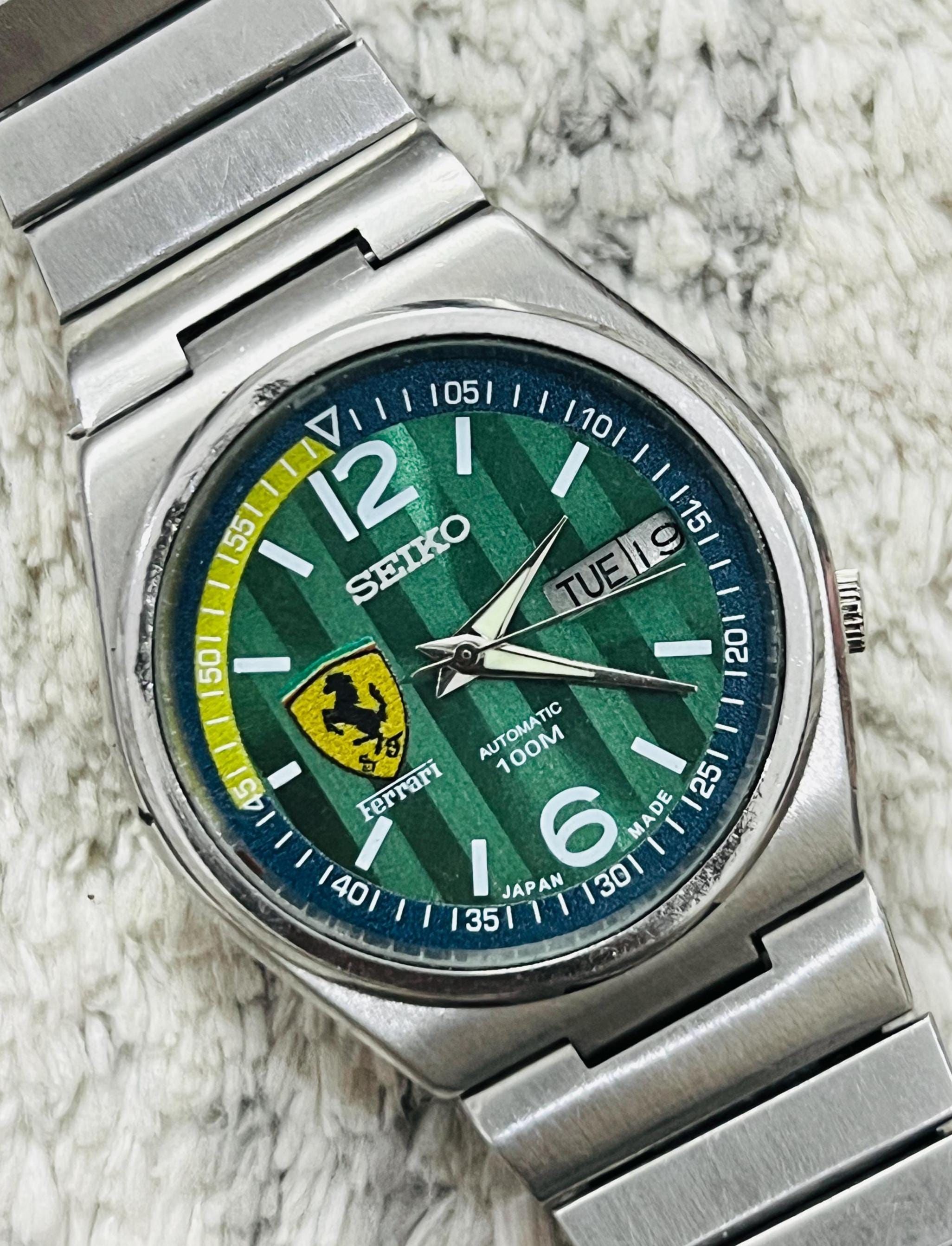 Vintage Seiko 5 Automatic Green Dial Day/date Men's Wrist Watch