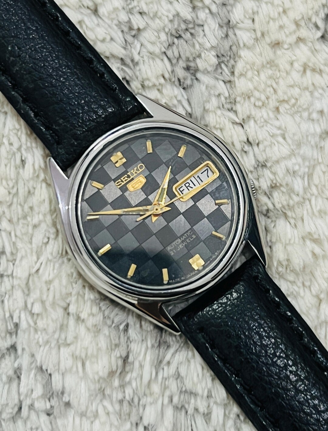 【稼動】SEIKO 5 黒文字盤 21JEWELS 自動巻き ブラック s-l400.jpg