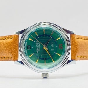 Orologio da polso da uomo svizzero raro vintage ORIS con quadrante verde e movimento meccanico a carica manuale ST-96 immagine 8