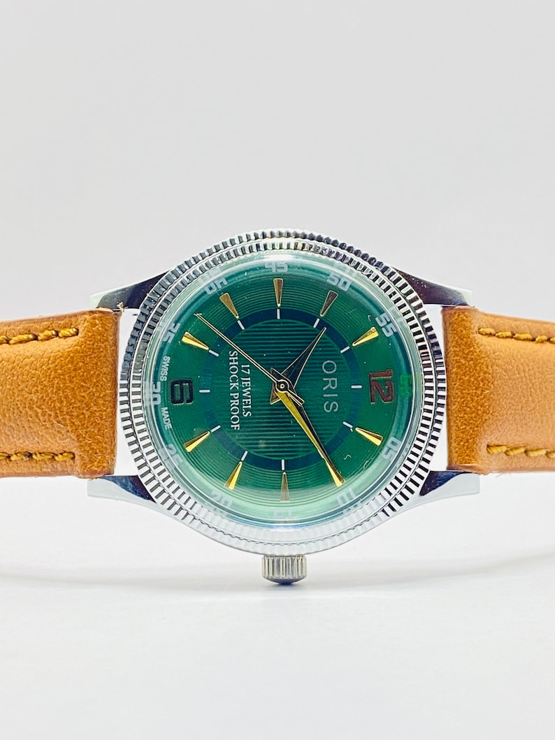 Orologio da polso da uomo svizzero raro vintage ORIS con quadrante verde e movimento meccanico a carica manuale ST-96 immagine 8