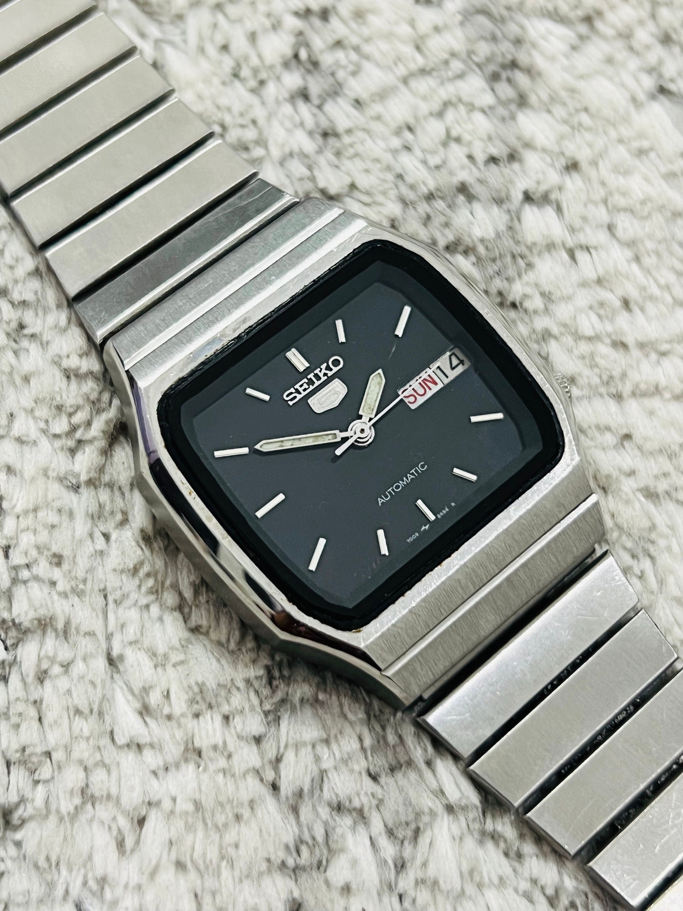 Vintage Rare Seiko 5 Automatic Black Tv Case Dial Movement