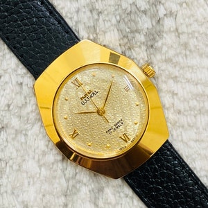 Vintage HMT Ujjawal 17J. Manual Winding vintage watch~Beautiful Golden dial ~ mechanical vintage watch